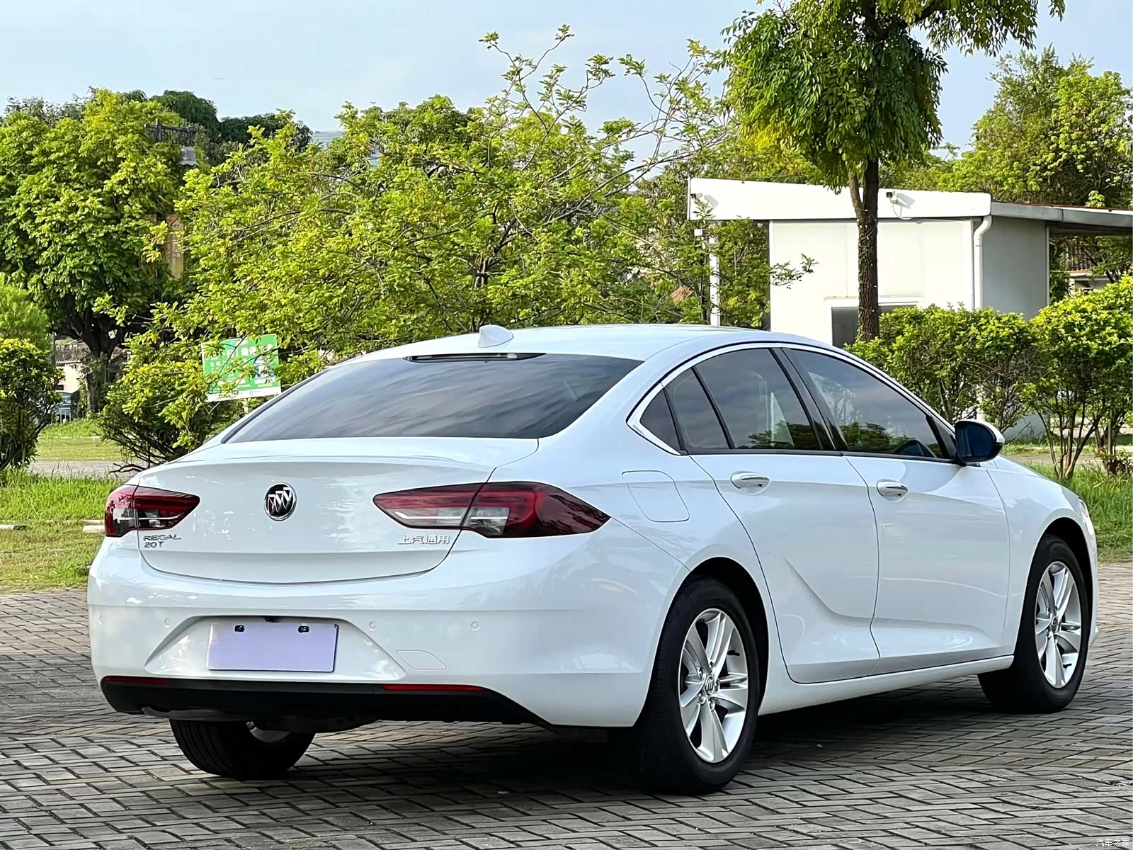 Buick Regal, 2020 4