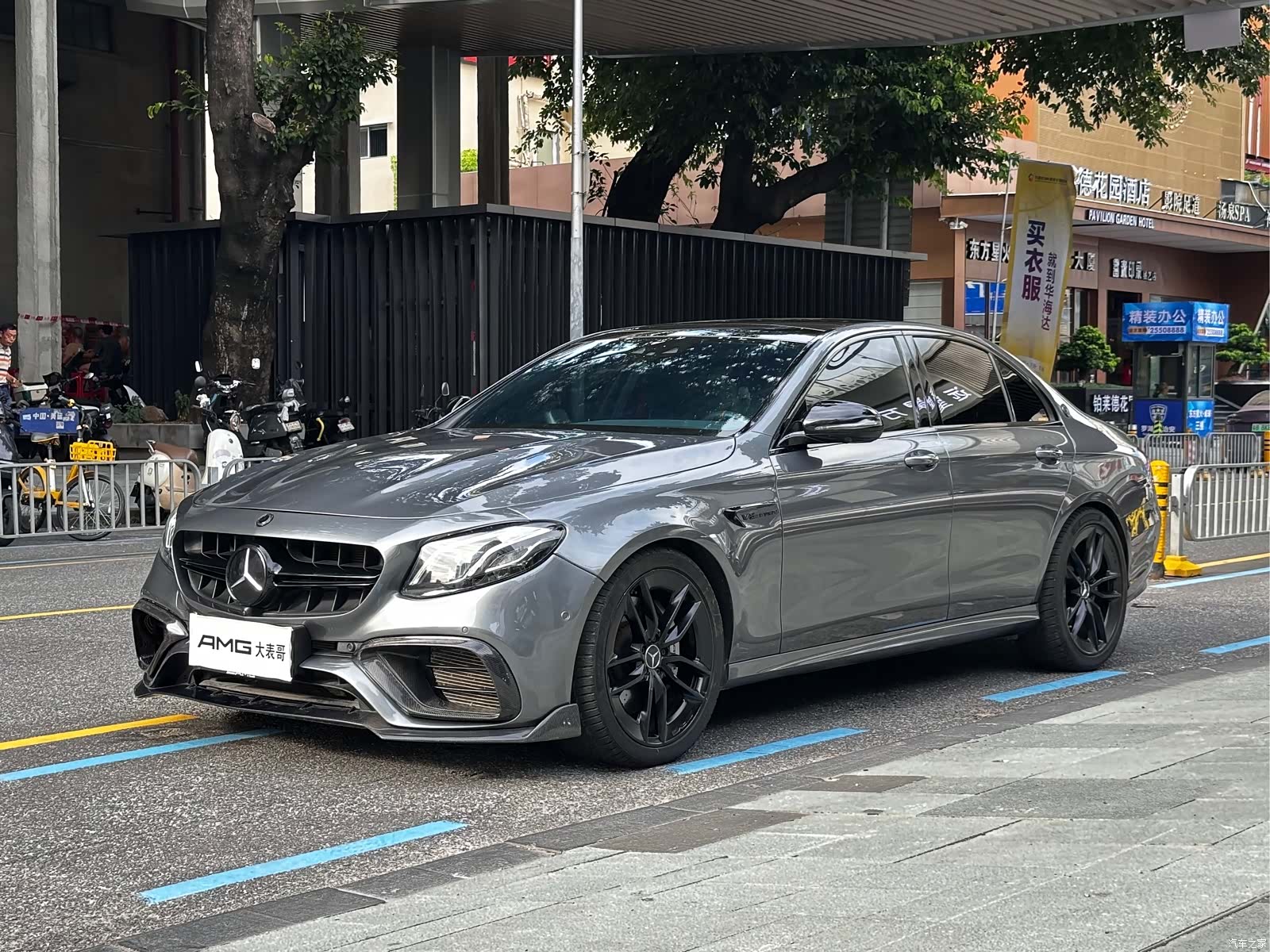 Mercedes-Benz E-Class, 2019 1