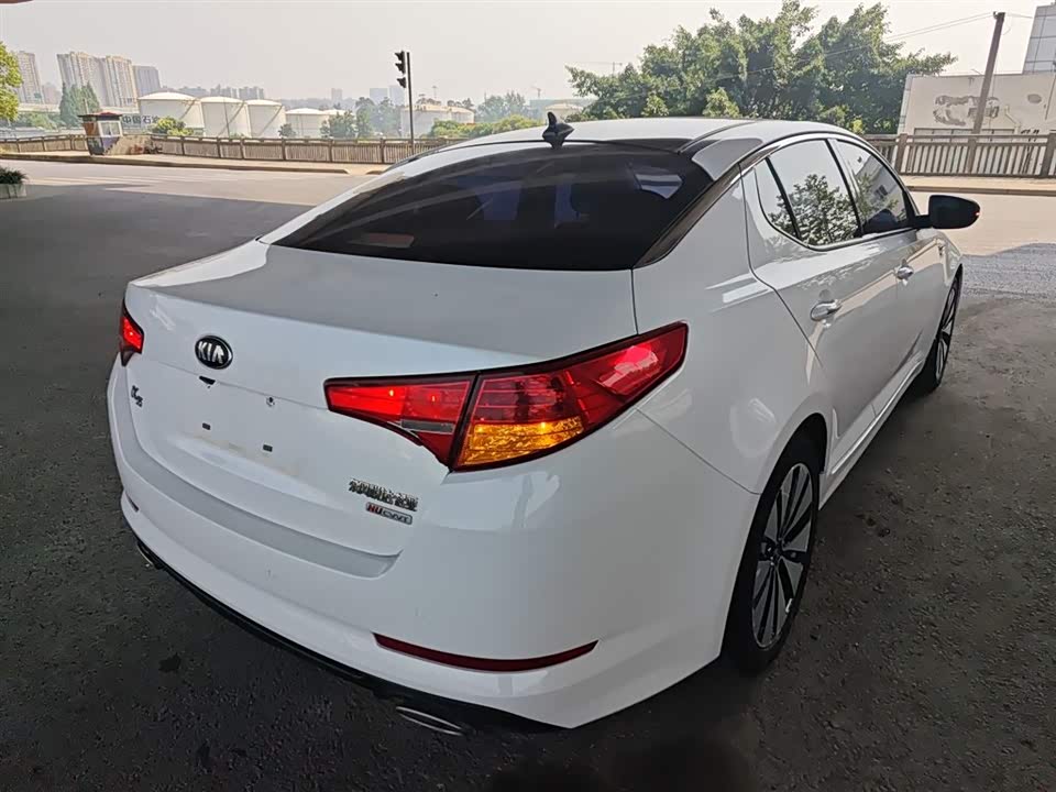 Kia K5