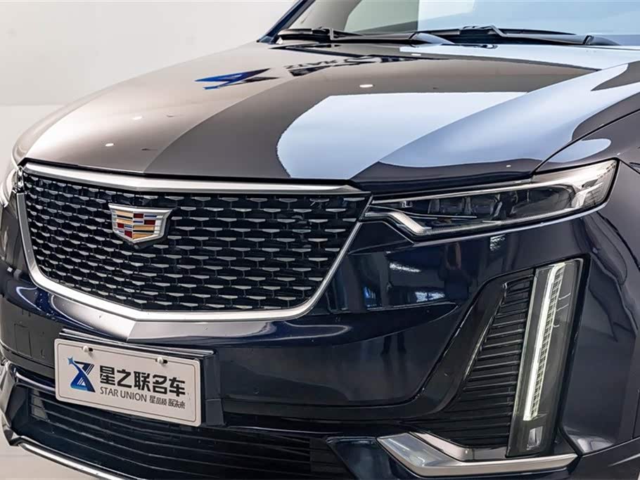 Cadillac XT6