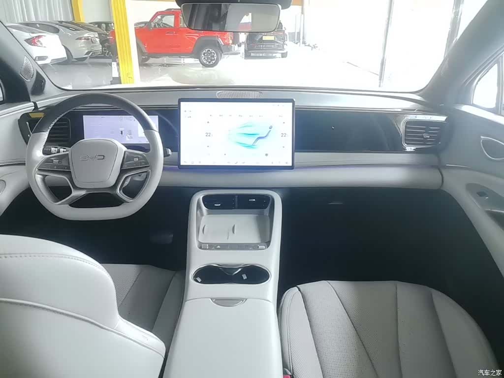 BYD HiAce, 2025 10