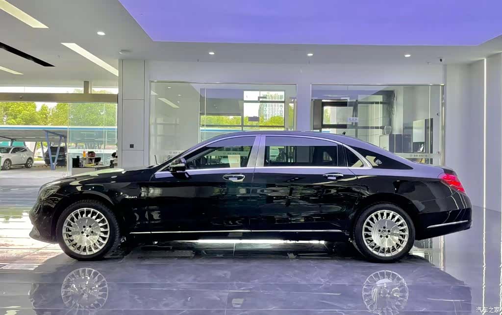 Maybach S-Class, 2020 3