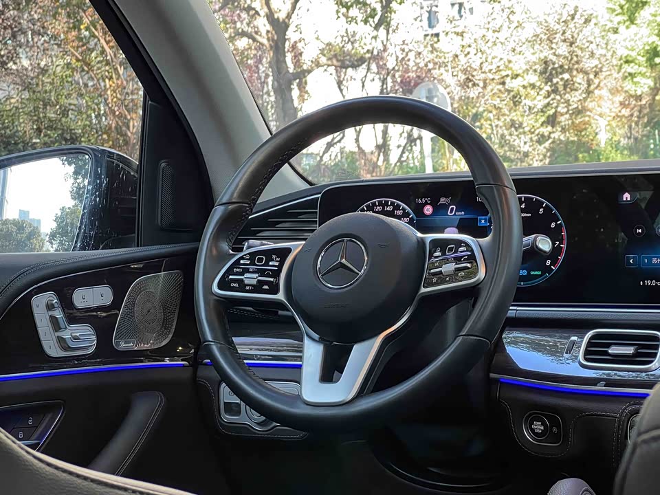 Mercedes-Benz GLS