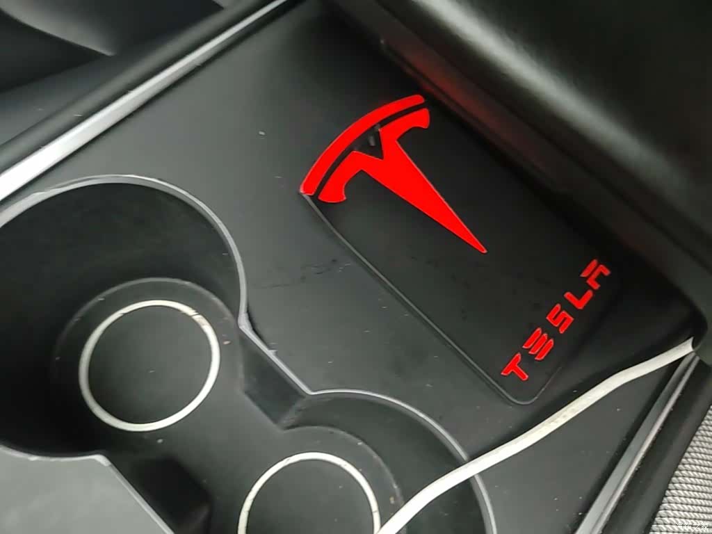 Tesla Model 3, 2022 9