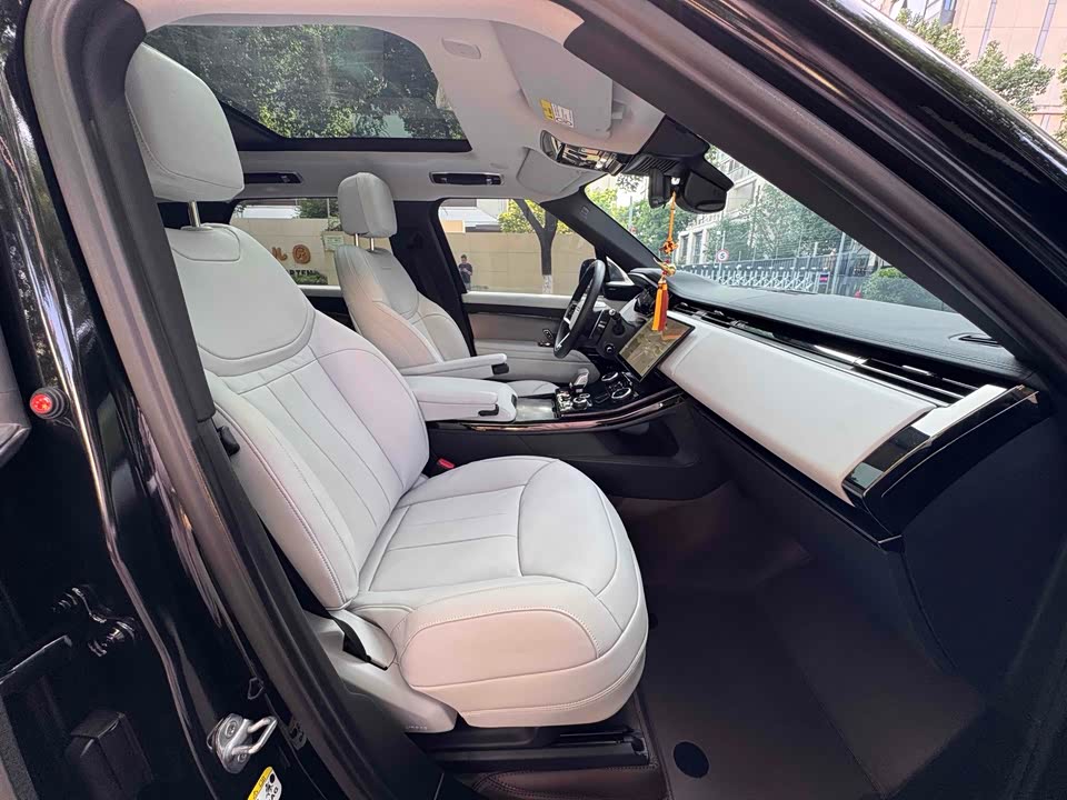 Land Rover Range Rover Sport Land Rover Range Rover Sport