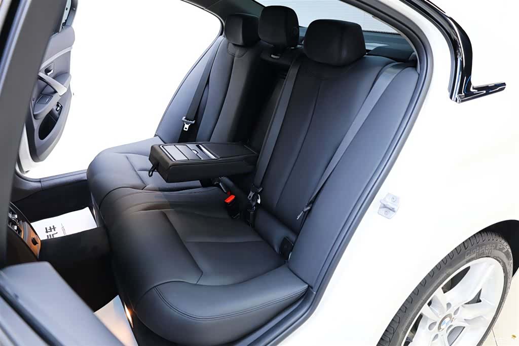 BMW 3 Series, 2017 26