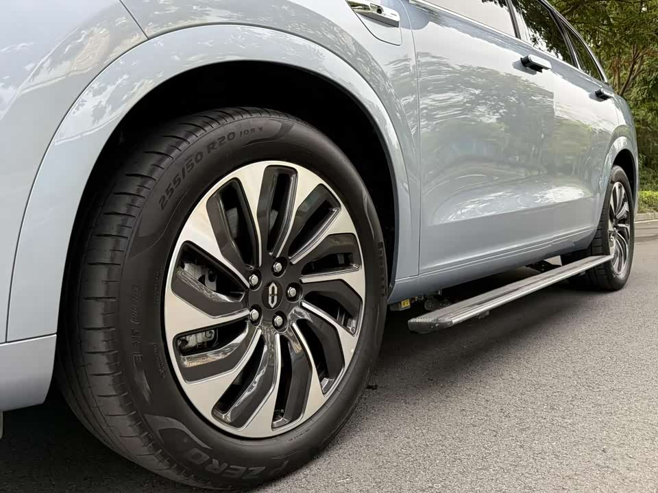 AITO Ask the world M7