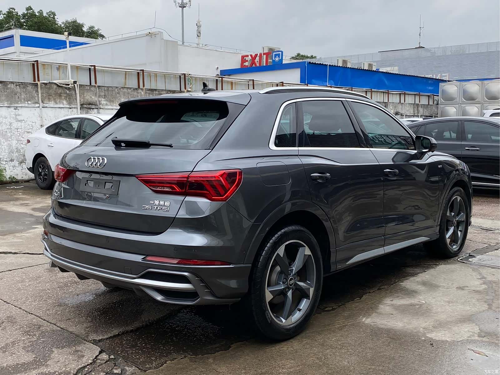 Audi Q3, 2022 4