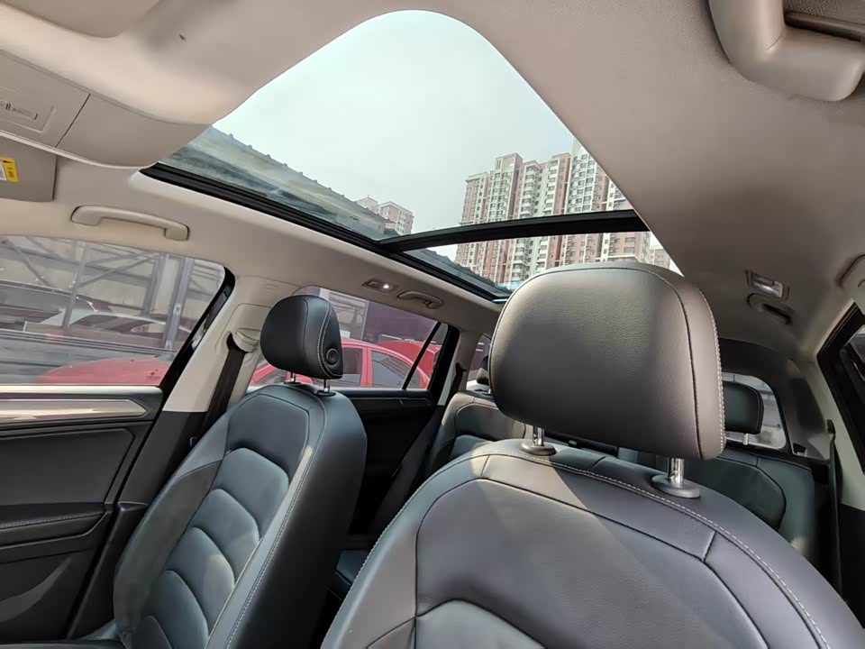 Volkswagen Tiguan L Volkswagen Tiguan L