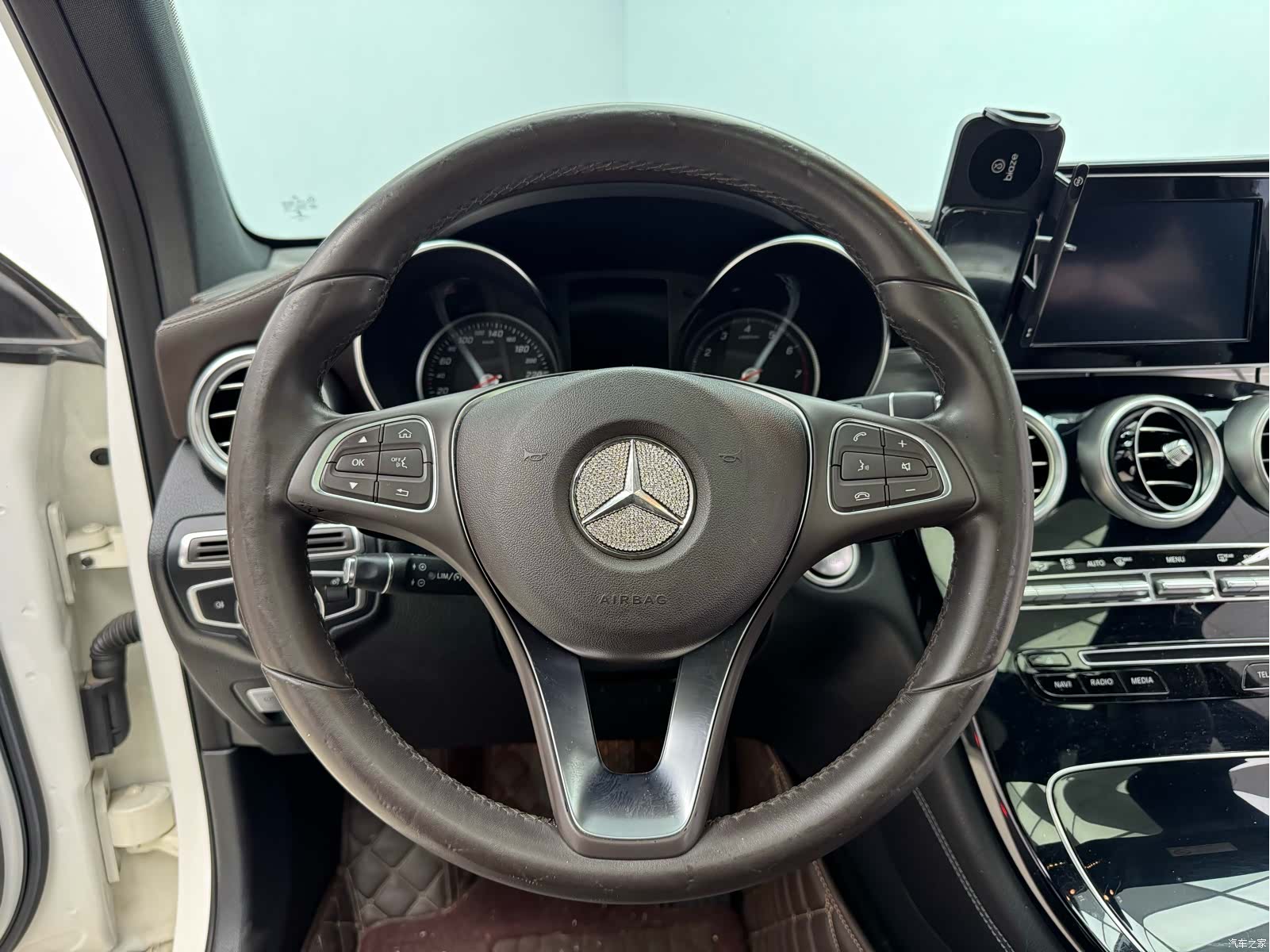 Mercedes-Benz GLC, 2018 15