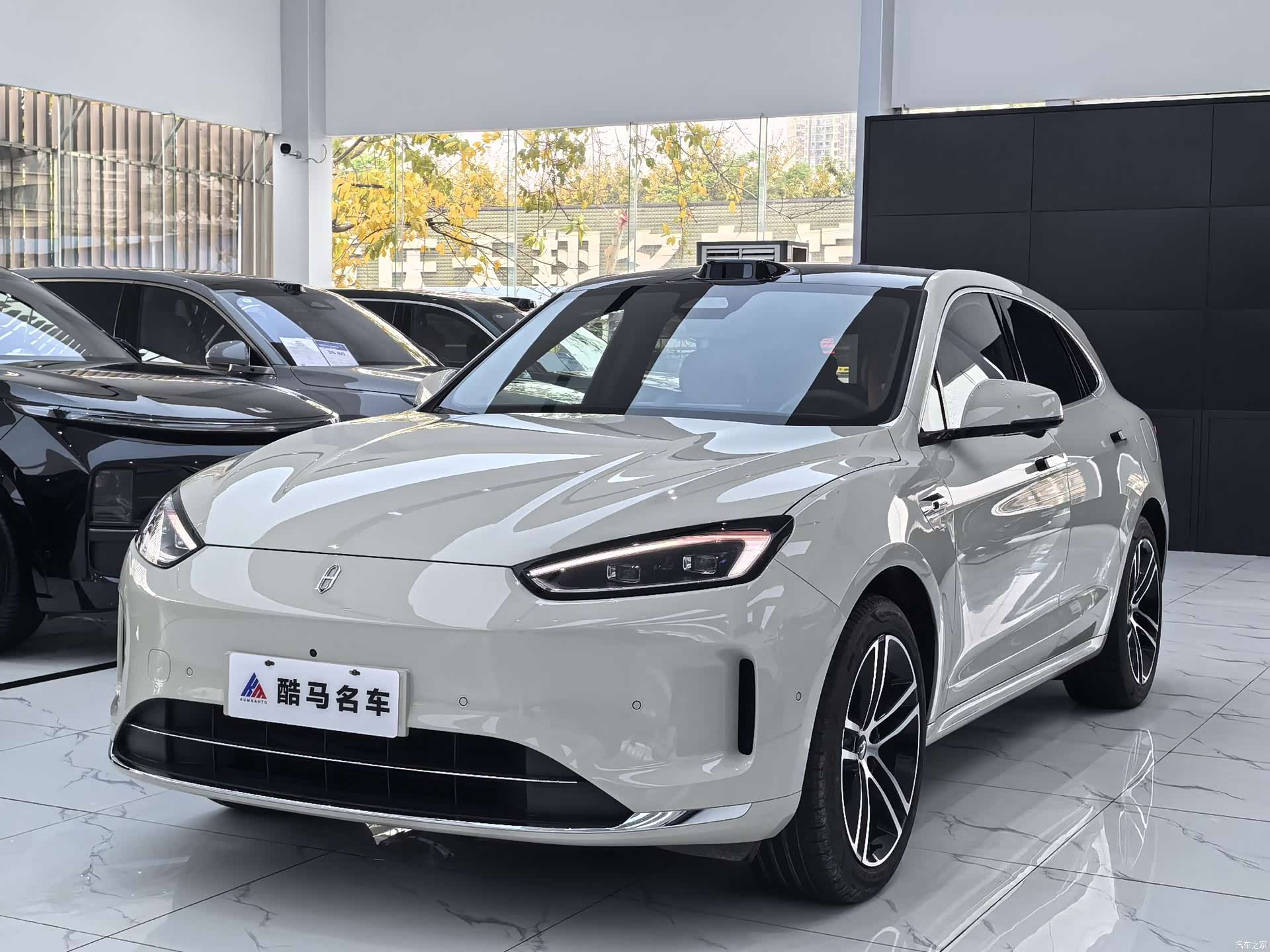 AITO M5, 2025 1