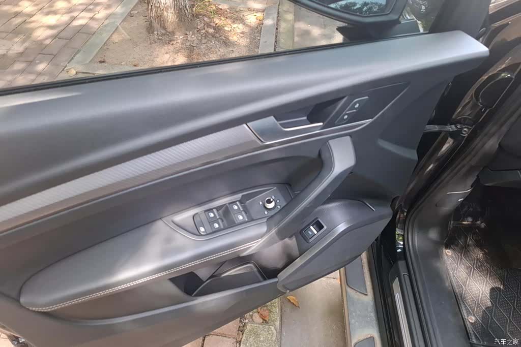 Audi Q5L, 2022 7