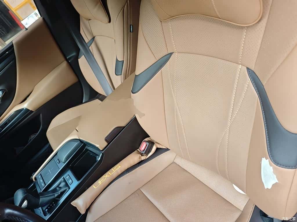 Lexus ES, 2019 8