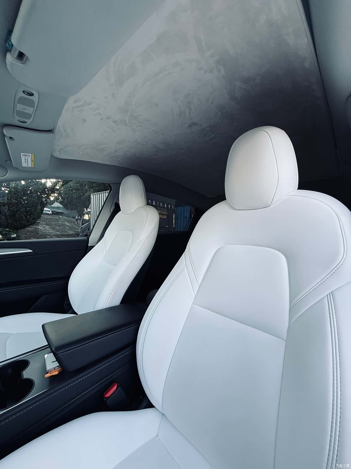 Tesla Model Y, 2022 33