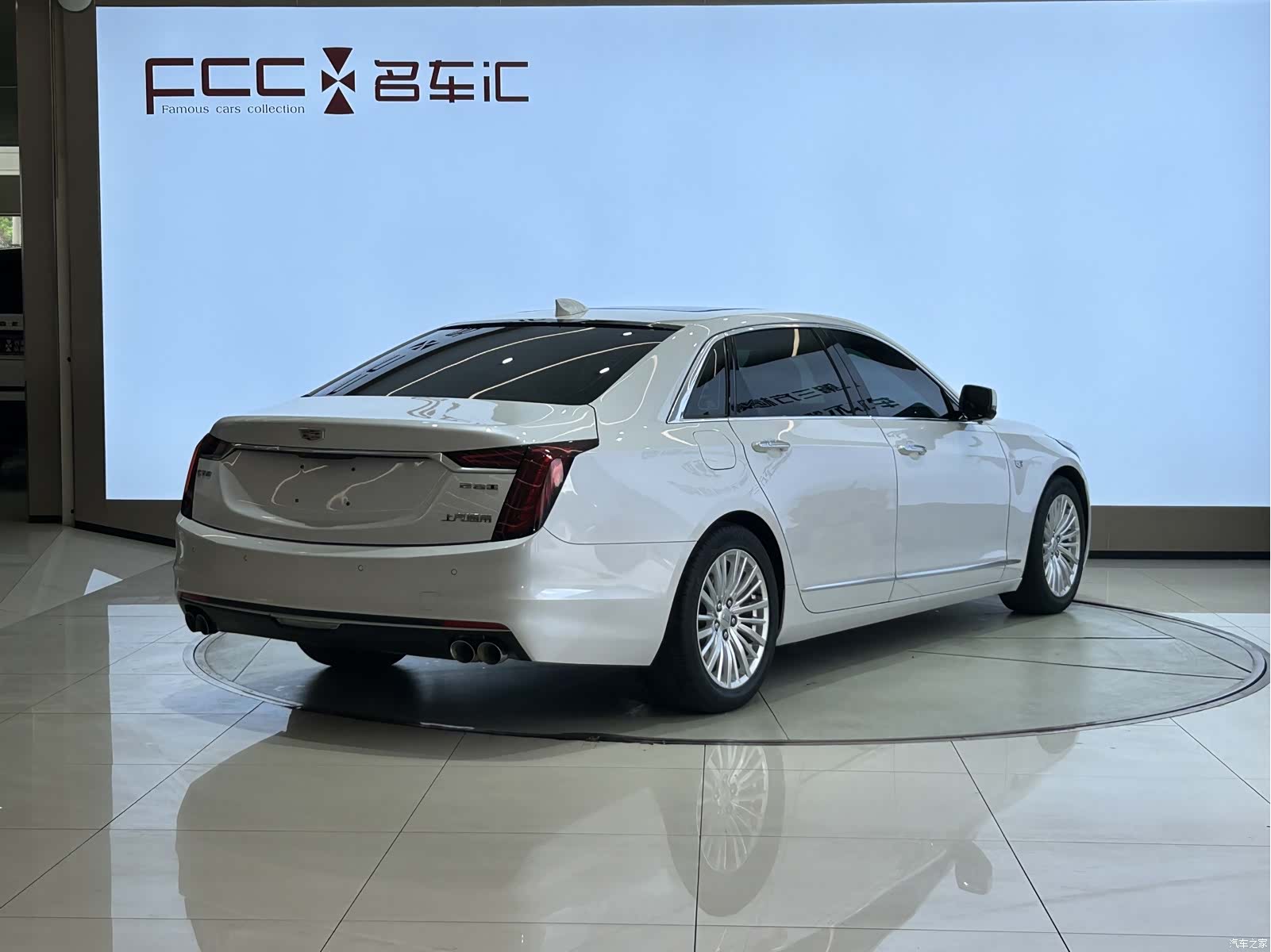 Cadillac CT6, 2021 все фото