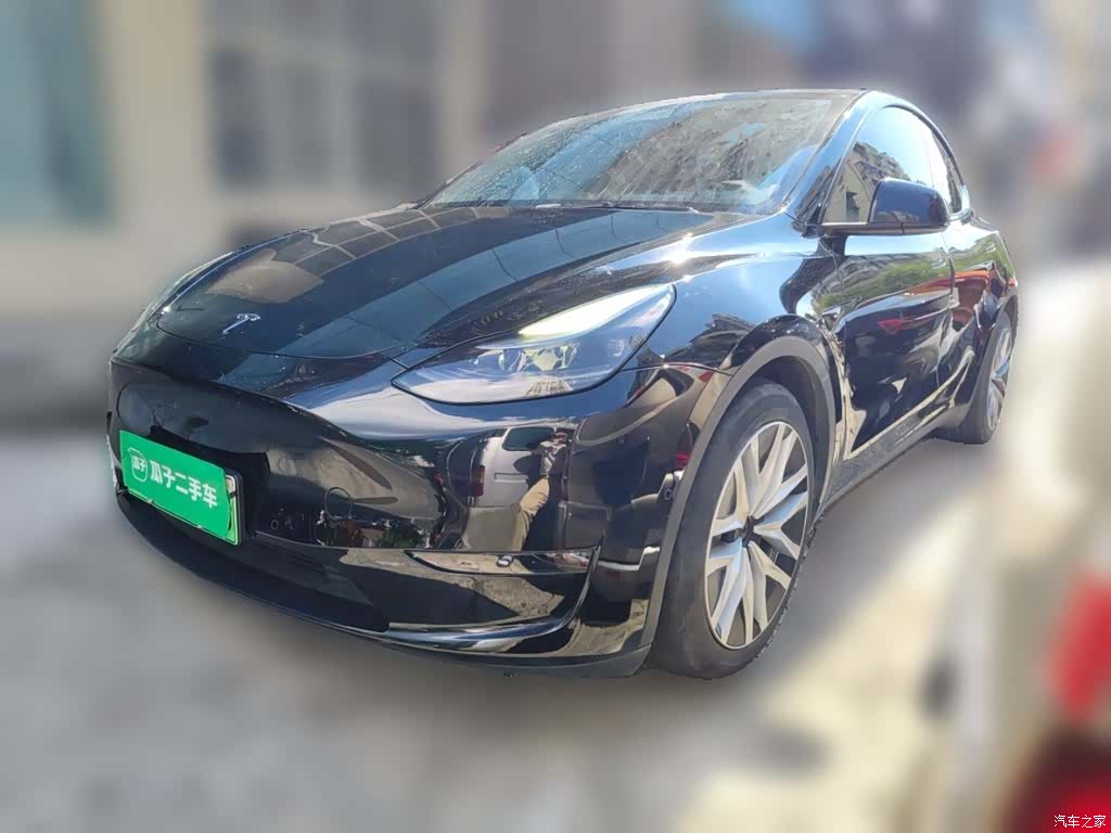 Tesla Model Y, 2022 2