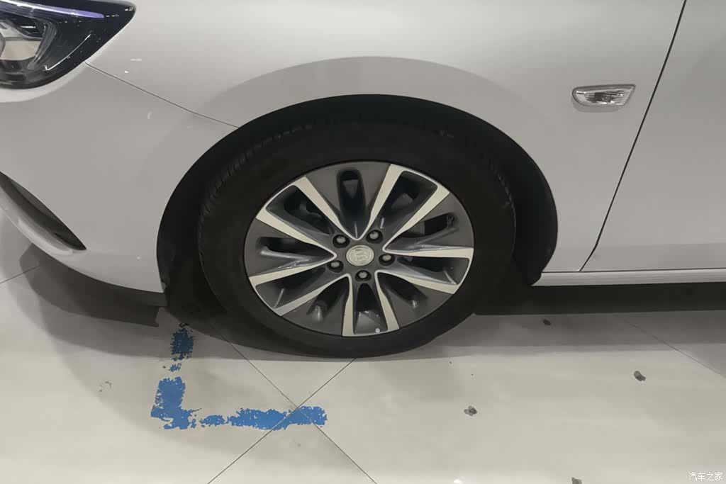 Buick GL6, 2023 6