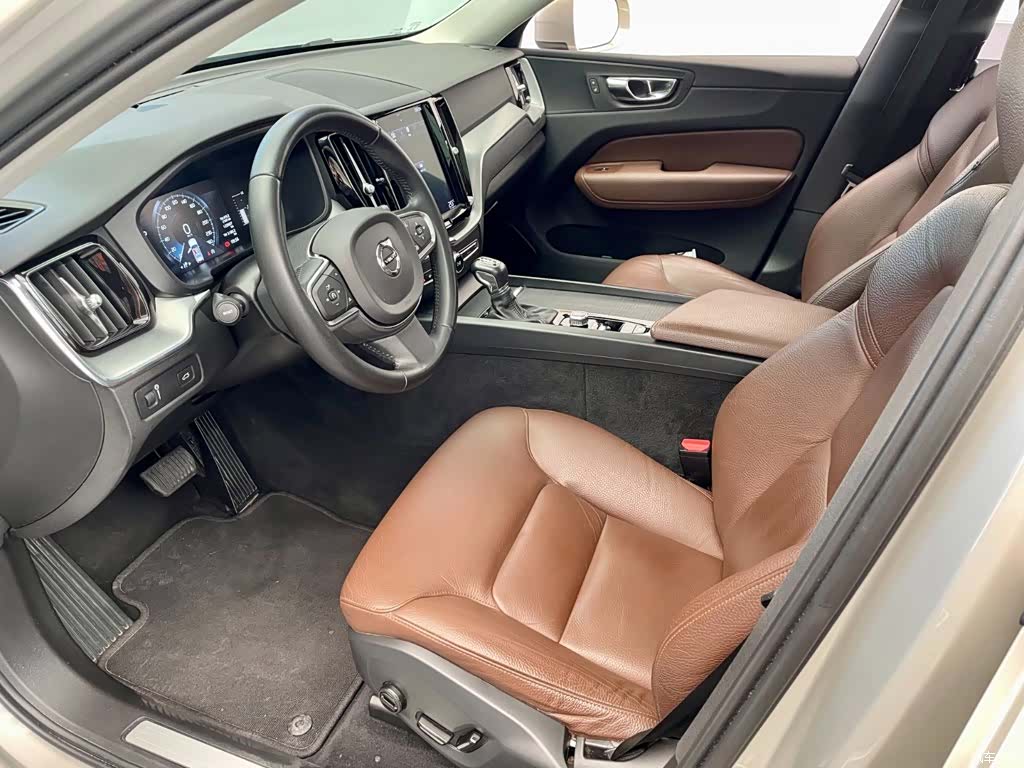 Volvo XC60, 2019 6