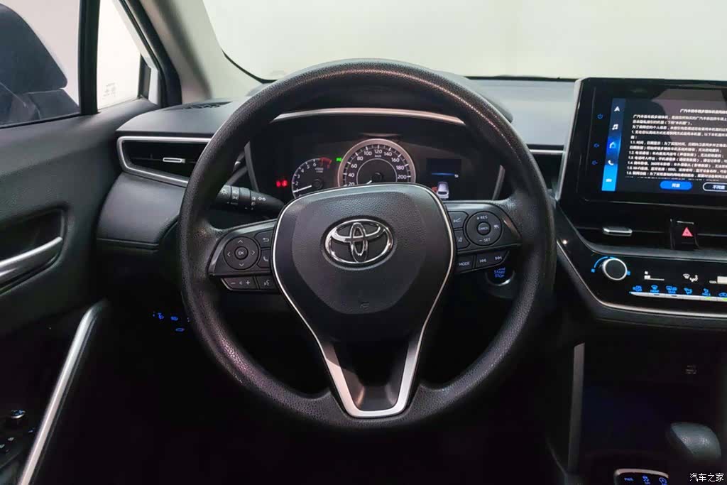 Toyota Frontlander, 2022 15