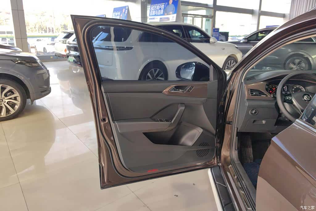 Volkswagen Tharu, 2019 7