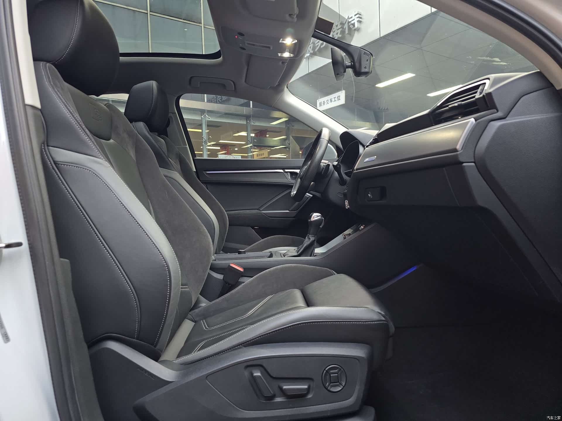 Audi Q3, 2020 9