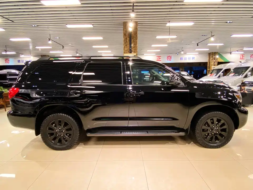 Toyota Sequoia