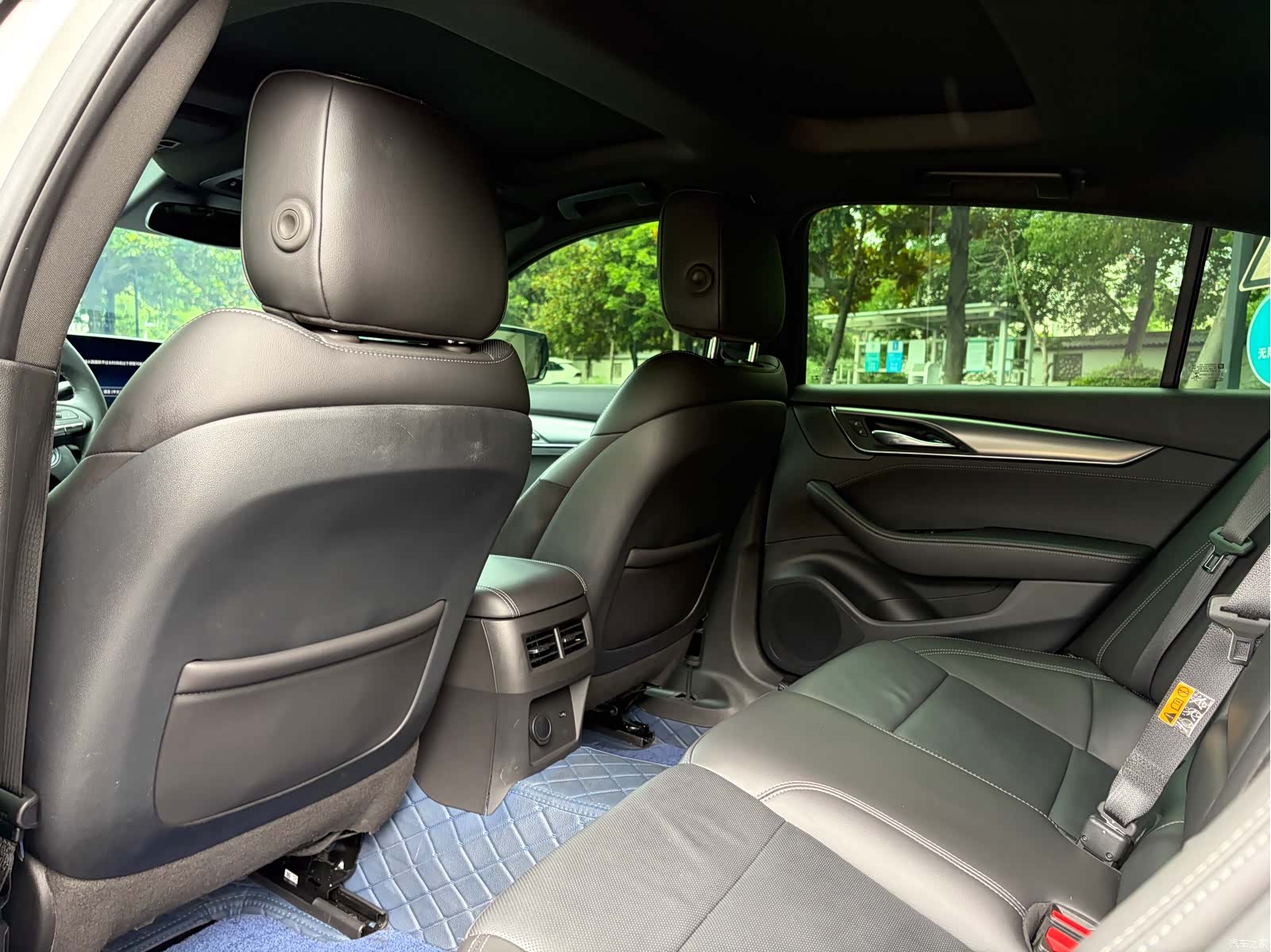 Cadillac CT5, 2024 все фото