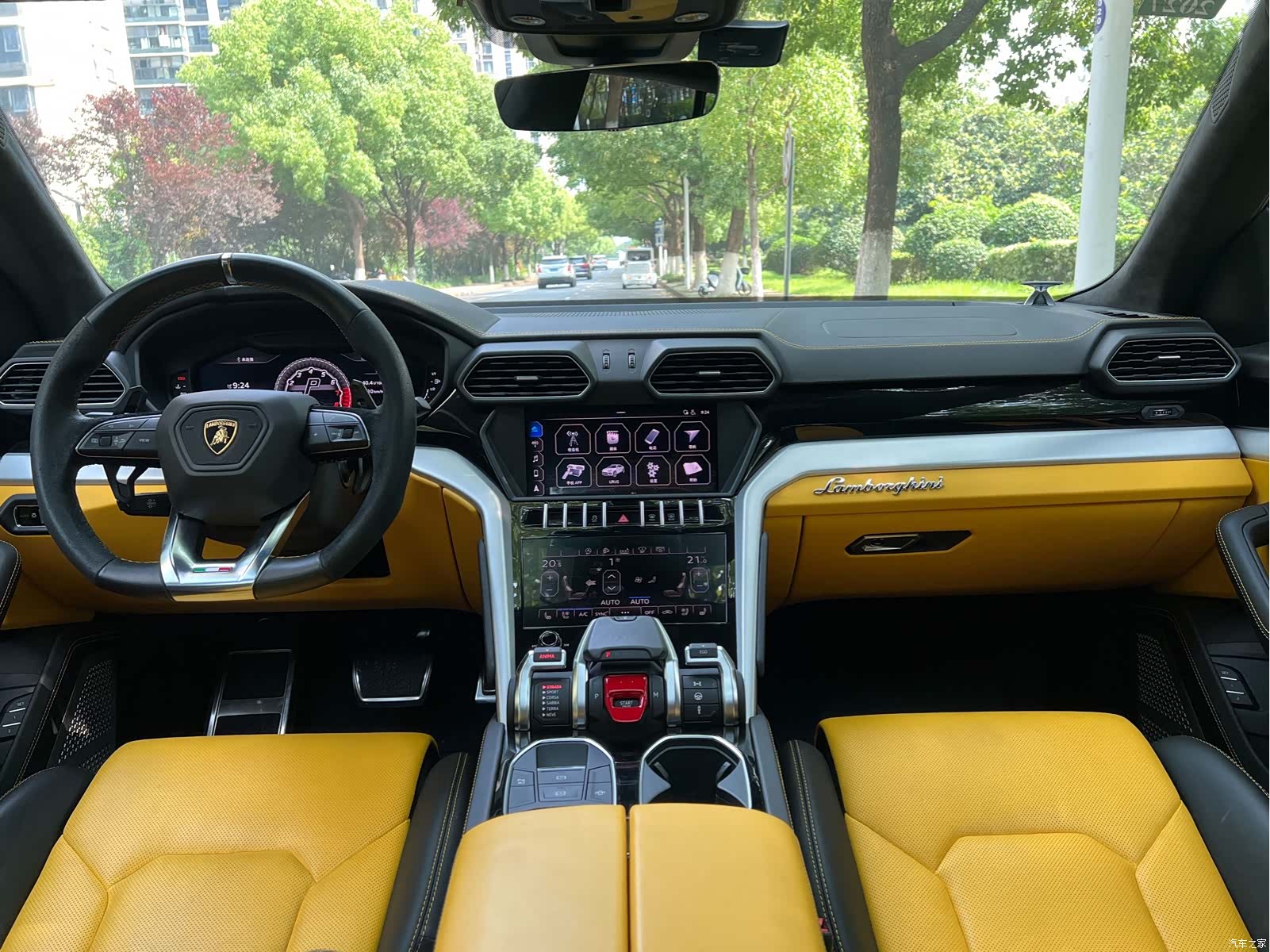 Lamborghini Urus, 2019 11