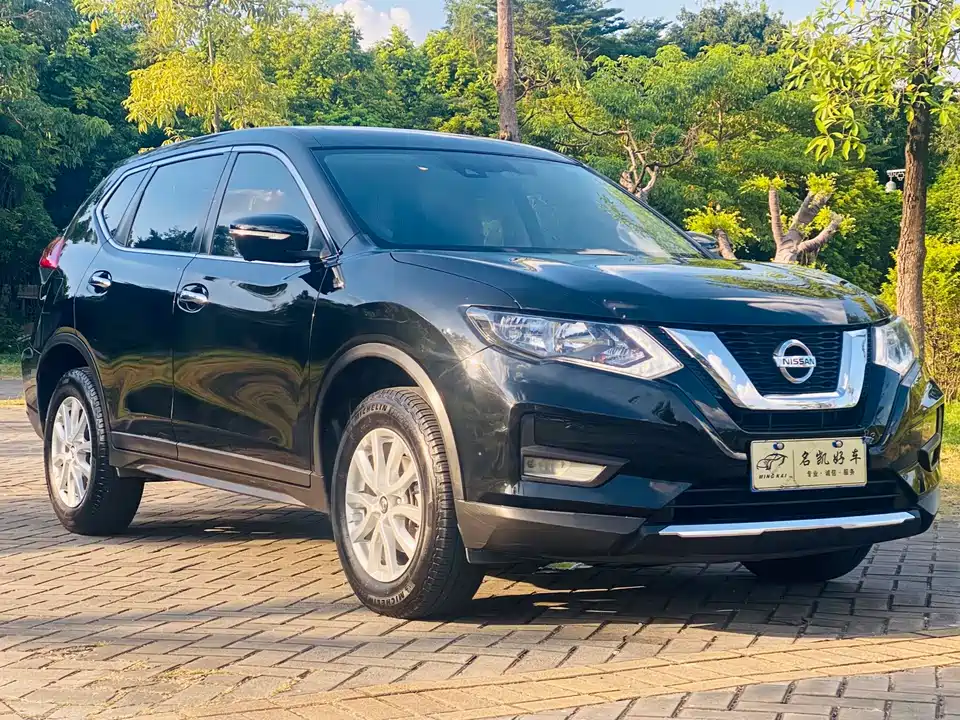 Nissan Qijun