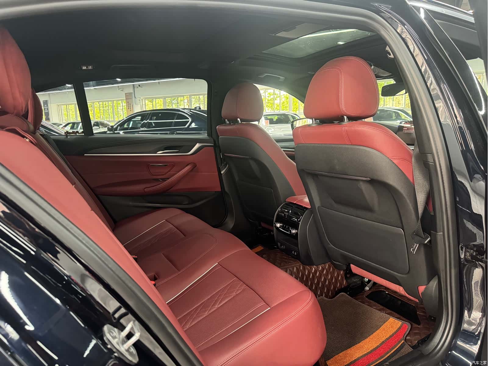 BMW 5 Series, 2022 9