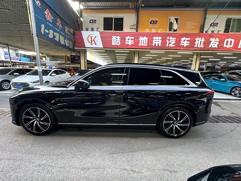 XPENG G9