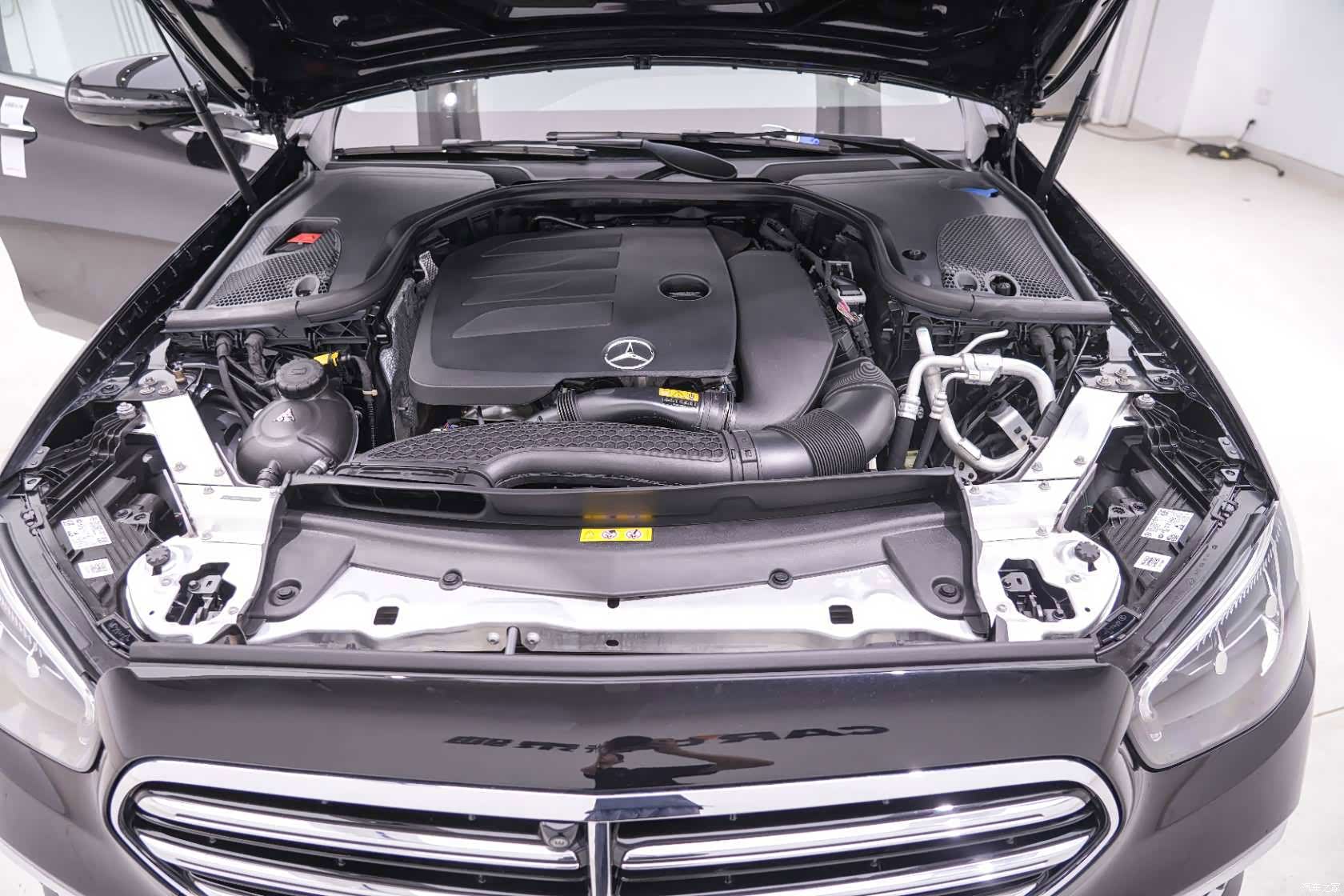 Mercedes-Benz E-Class, 2025 23