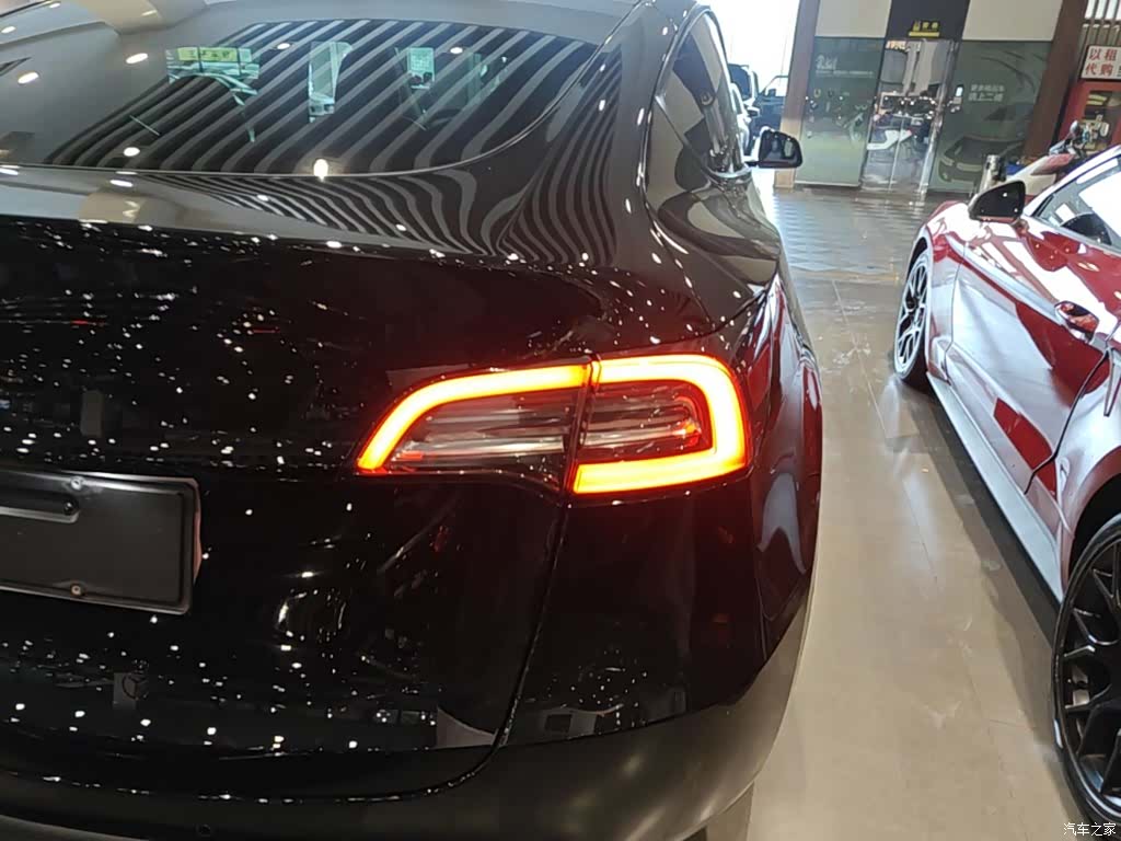 Tesla Model Y, 2023 8
