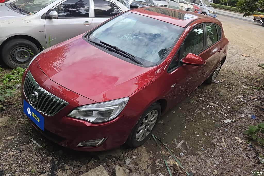 Buick XT, 2013 1