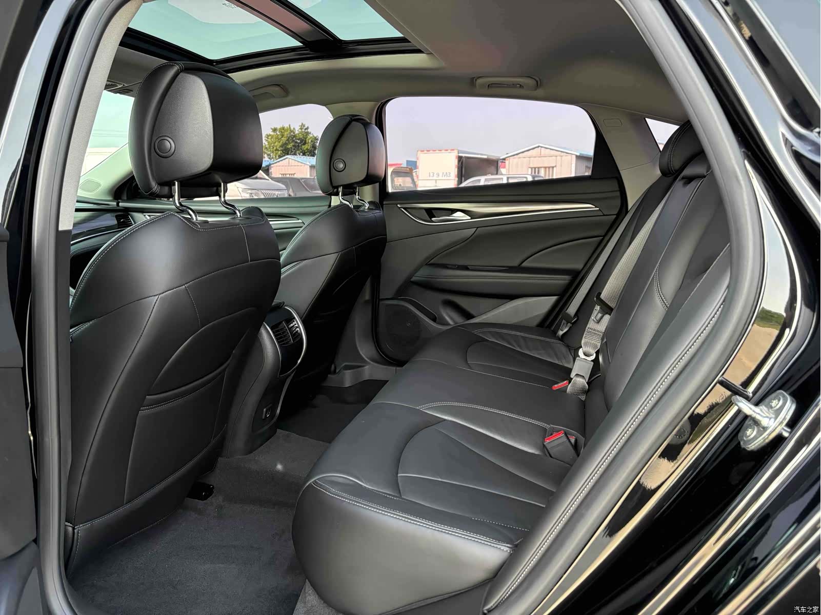 Buick LaCrosse, 2019 все фото