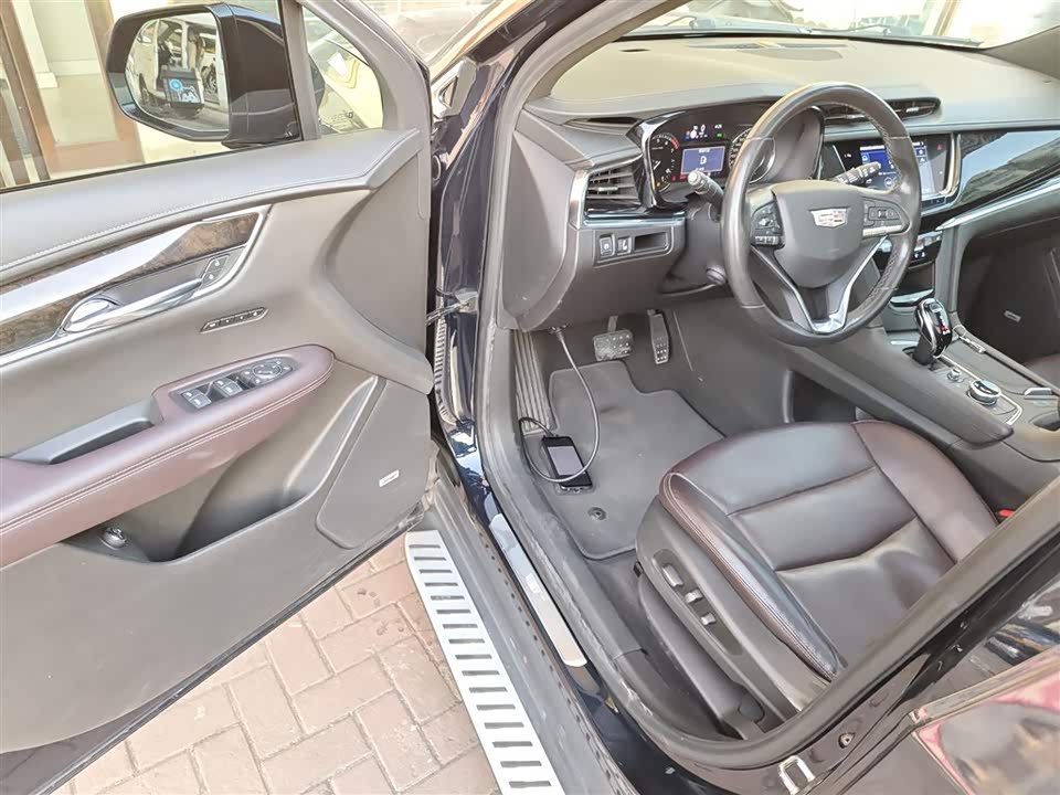 Cadillac XT6