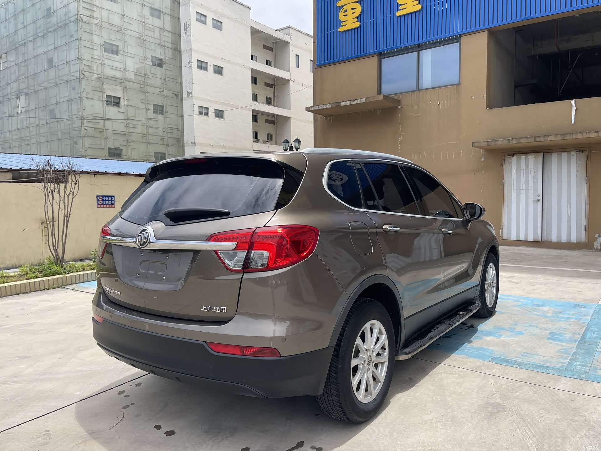 Buick Envision Plus, 2017 все фото