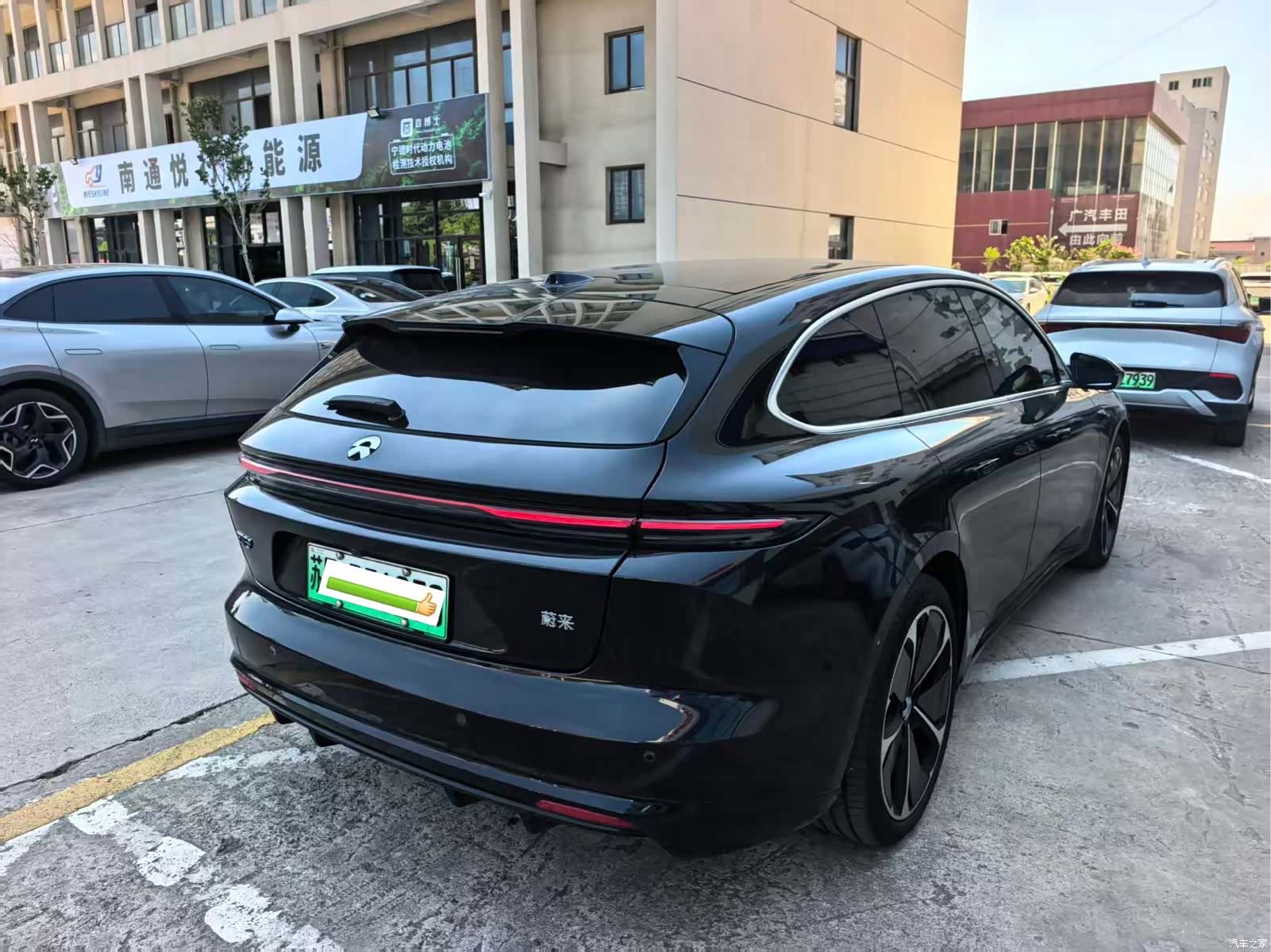 NIO ET5, 2025 все фото