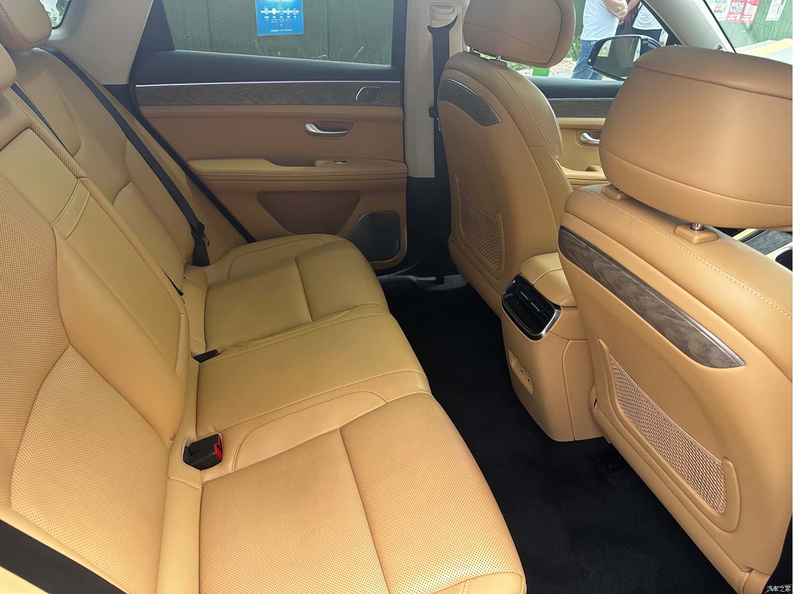 AITO M5, 2023 10