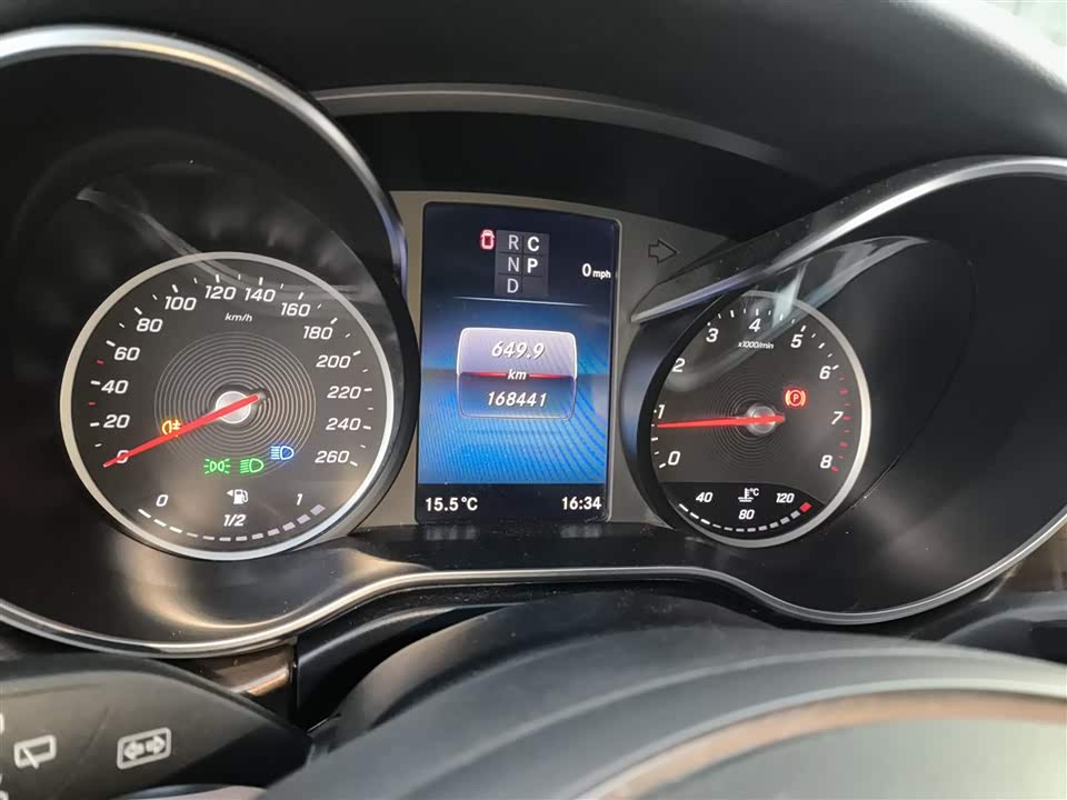 Mercedes-Benz V-class