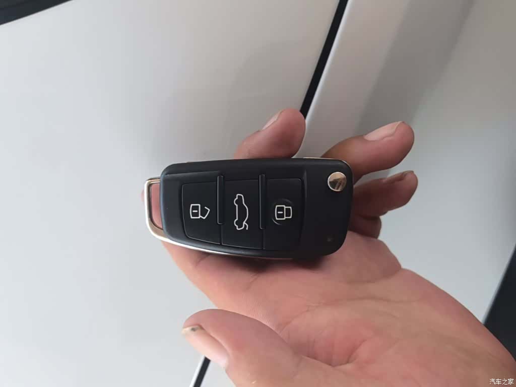 Audi Q3, 2023 9