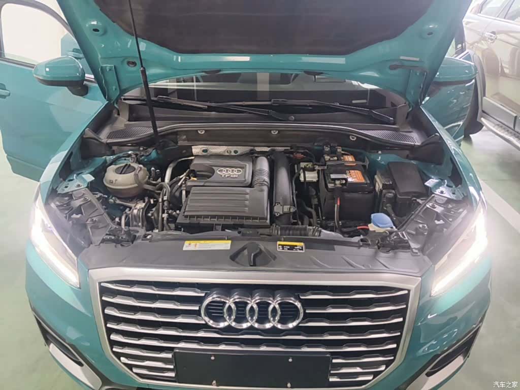 Audi Q2L, 2018 20