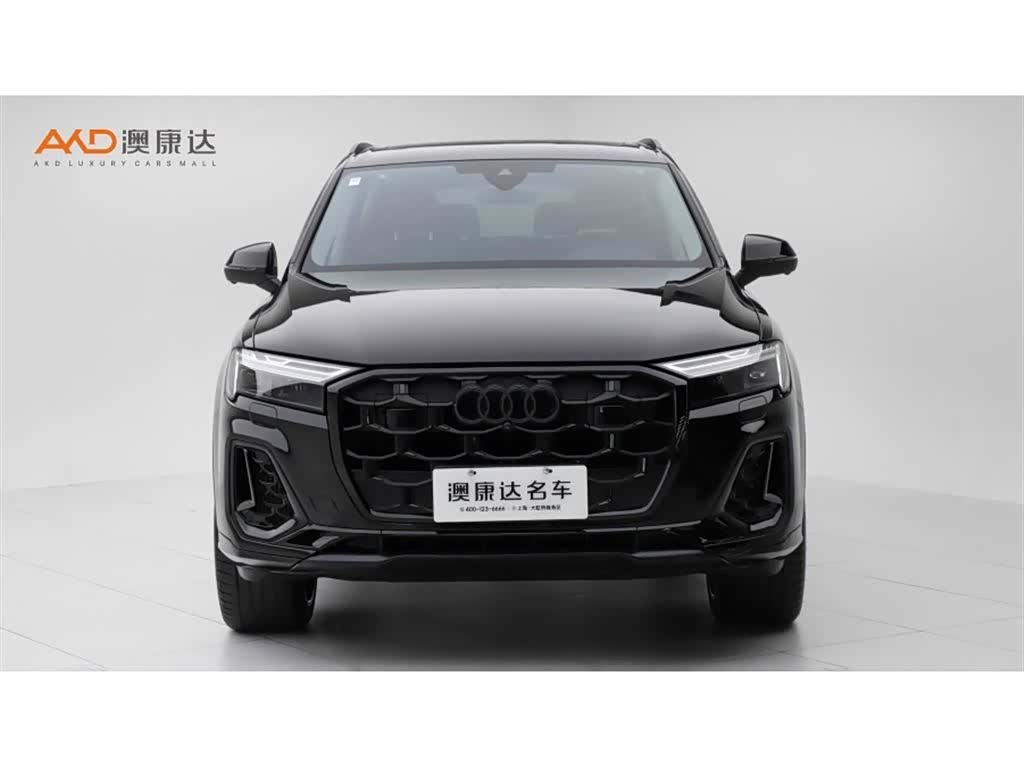 Audi Q7, 2025 2