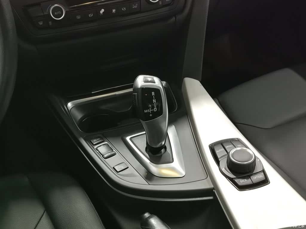 BMW 3 Series, 2015 13