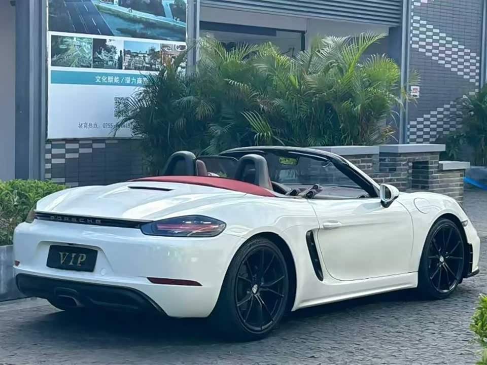 Porsche 718