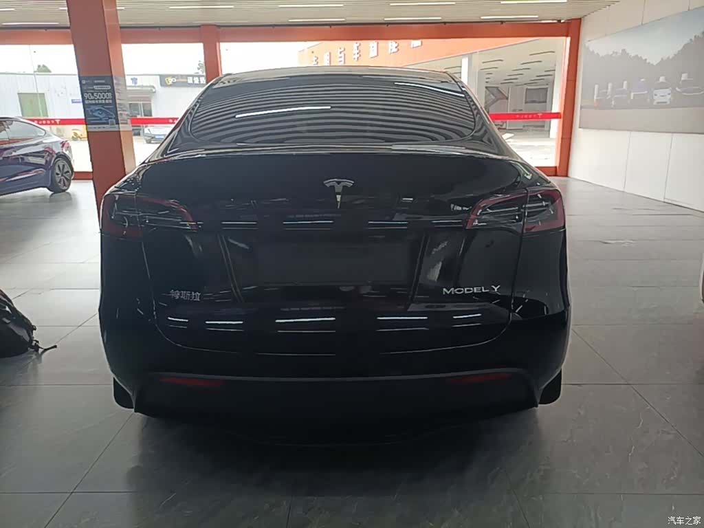 Tesla Model Y, 2022 6