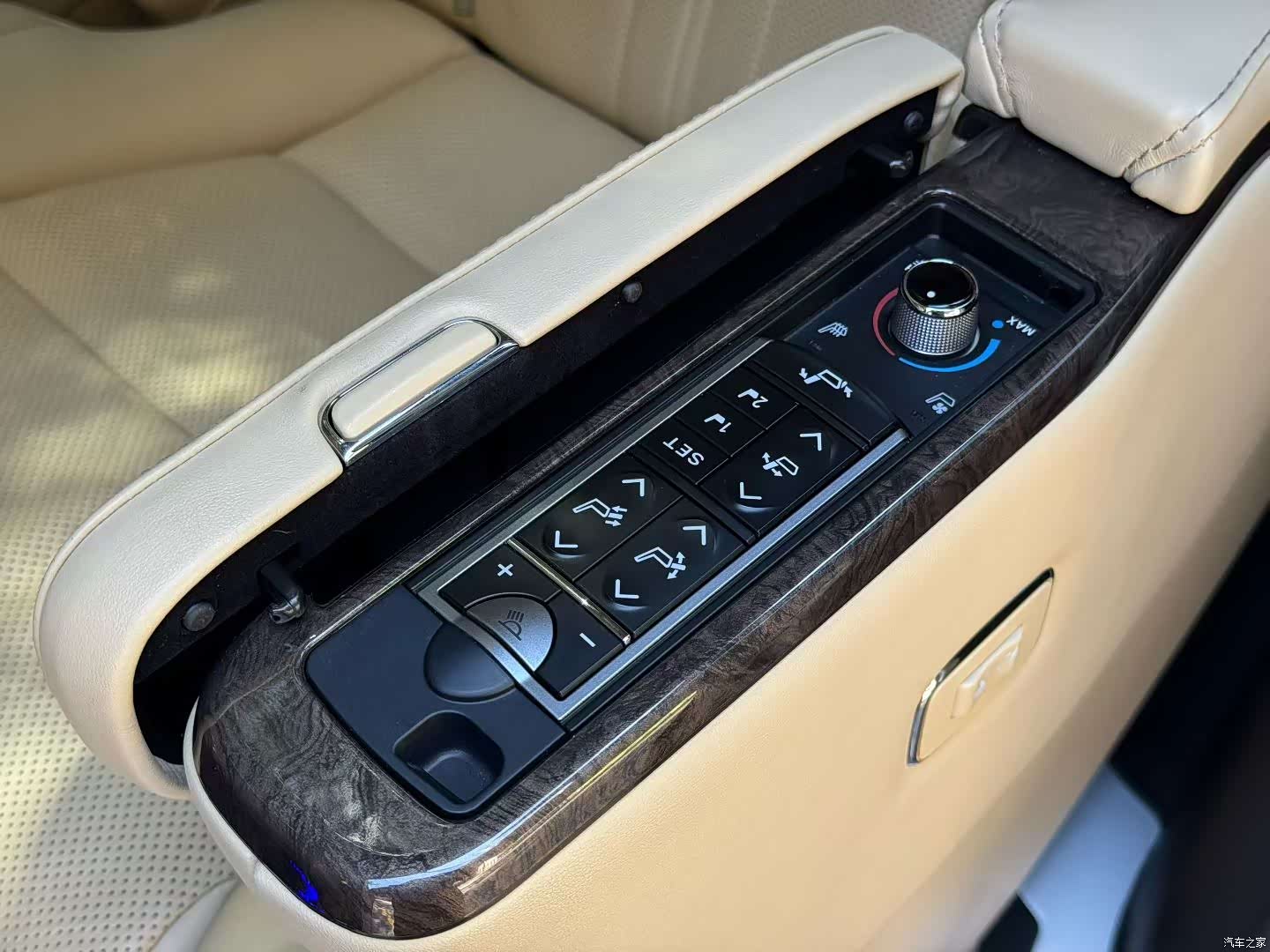Toyota Alphard, 2019 29
