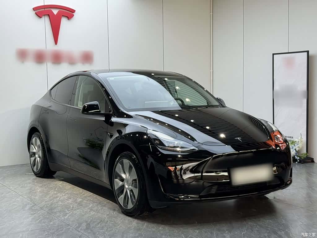 Tesla Model Y, 2022 4