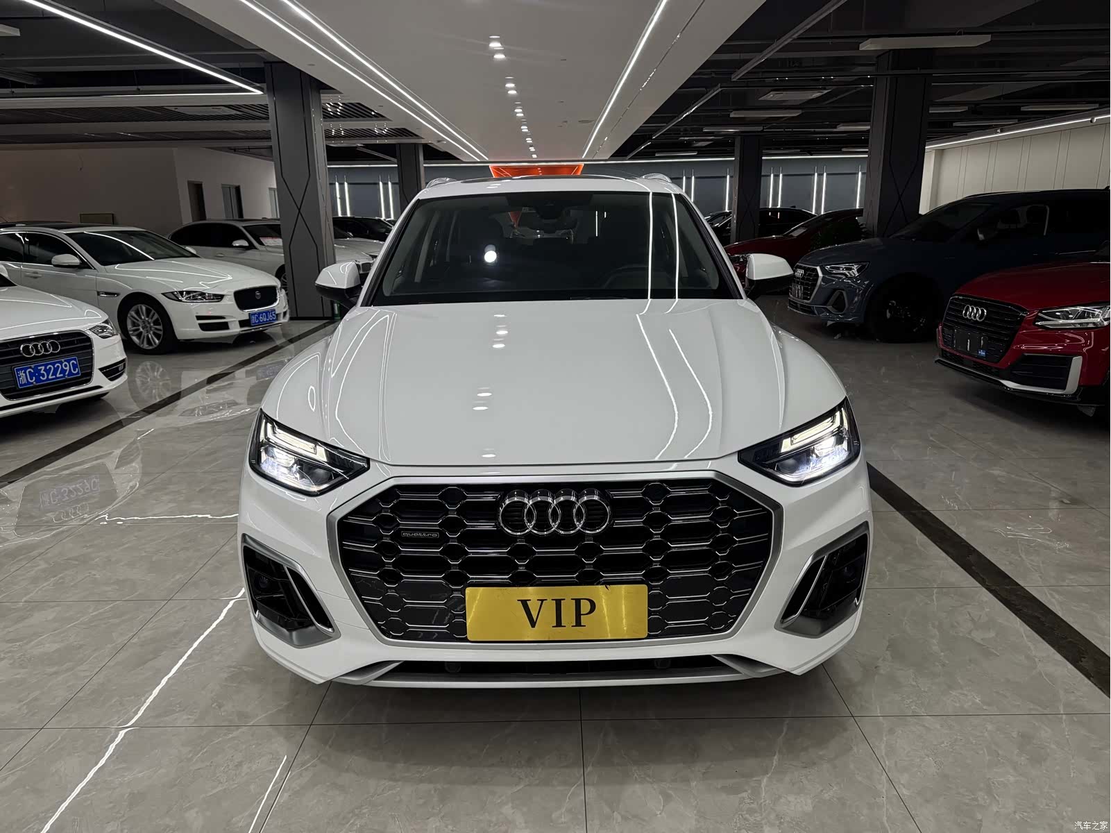 Audi Q5L, 2022 2