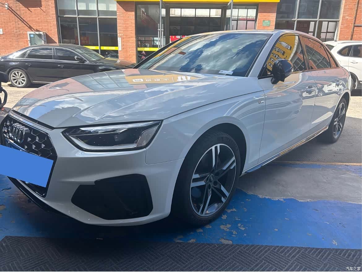 Audi A4L, 2022 2